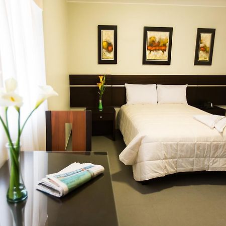 Mariategui Hotel & Suites Lima Luaran gambar