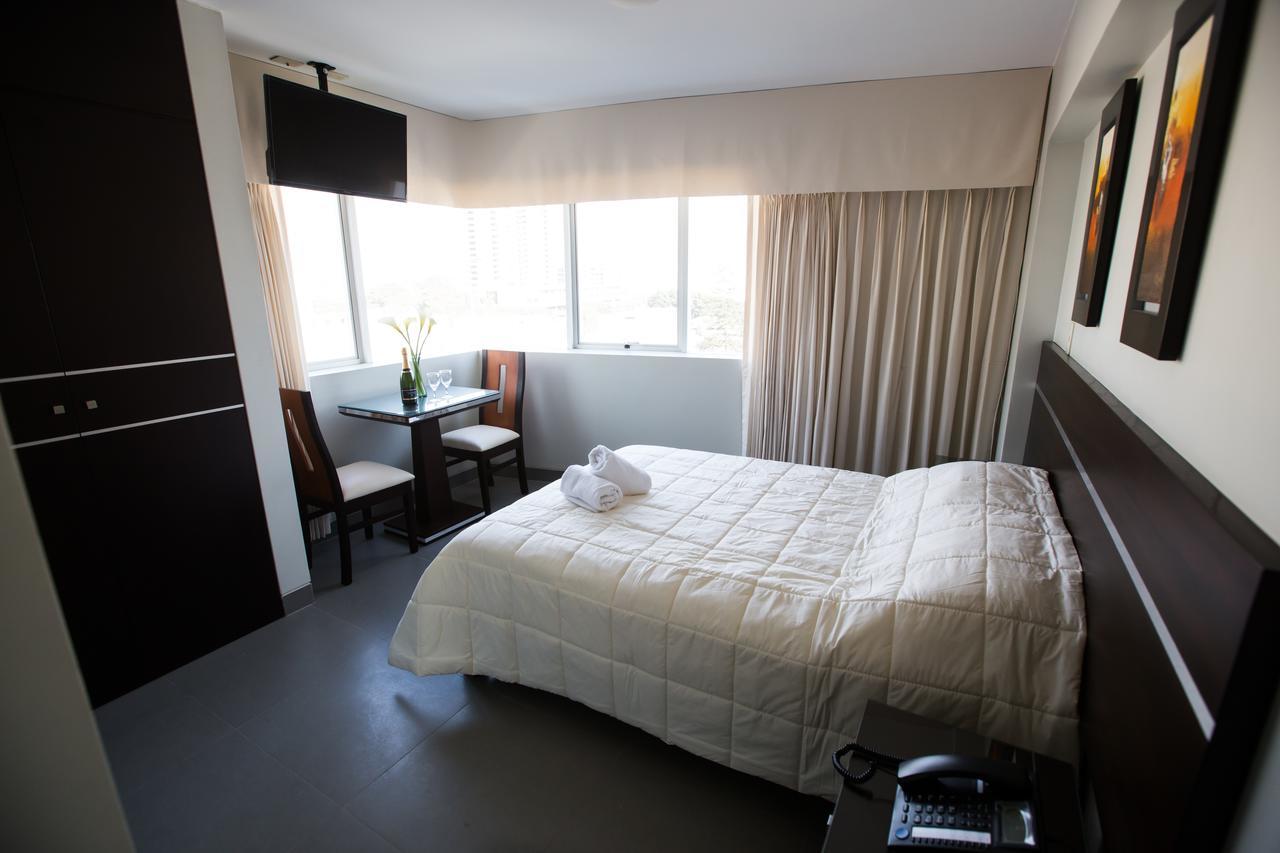 Mariategui Hotel & Suites Lima Luaran gambar